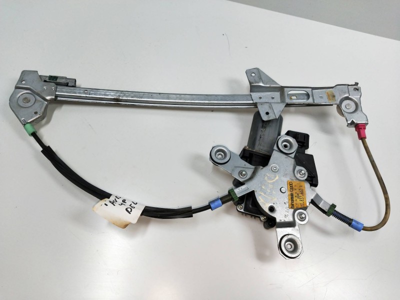 Recambio de elevalunas delantero derecho para audi a8 (d2) referencia OEM IAM 4D0959802E  4P Recambio de elevalunas delantero derecho para audi a8 (d2) referencia OEM IAM 4D0959802E  4P