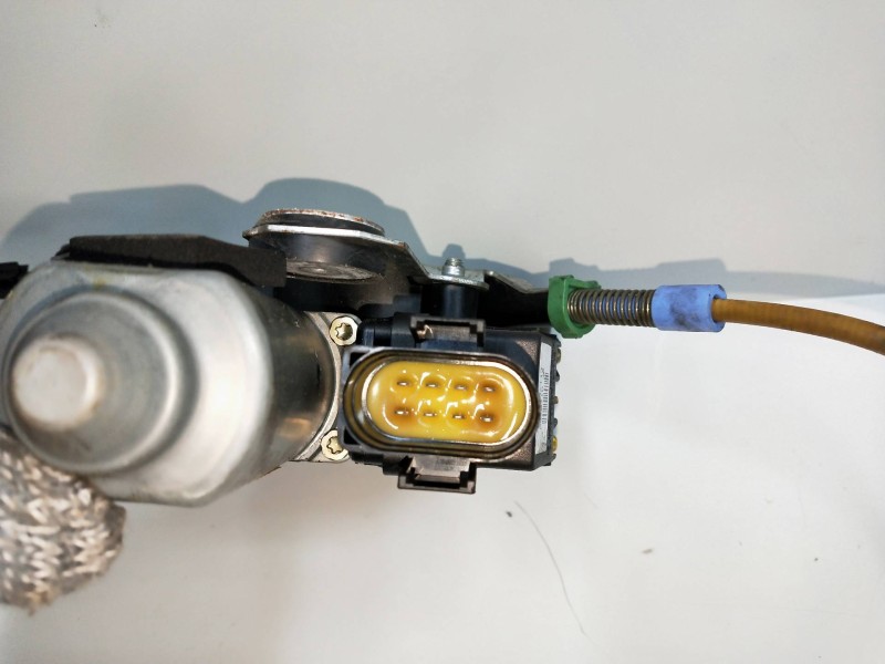 Recambio de elevalunas trasero derecho para audi a8 (d2) referencia OEM IAM 4D0959802F  4P Recambio de elevalunas trasero derecho para audi a8 (d2) referencia OEM IAM 4D0959802F  4P