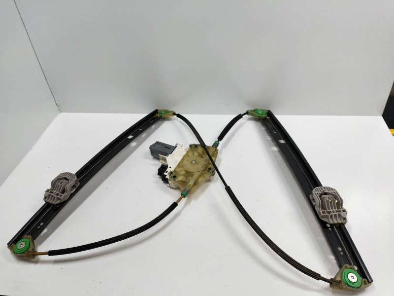 Recambio de elevalunas trasero derecho para audi q7 (4l) referencia OEM IAM 4L0959802B 4L0839462A 5P Recambio de elevalunas trasero derecho para audi q7 (4l) referencia OEM IAM 4L0959802B 4L0839462A 5P