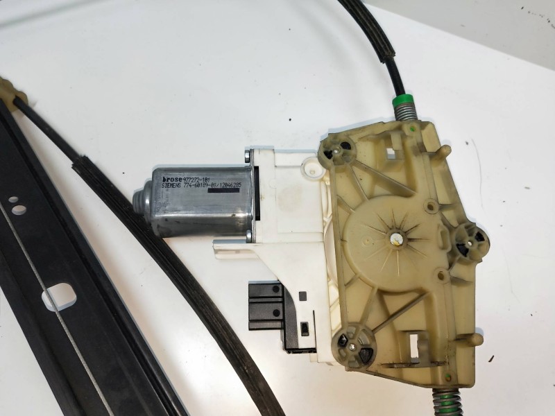 Recambio de elevalunas delantero derecho para audi q7 (4l) referencia OEM IAM 4L0959802B 4L0837462A 5P