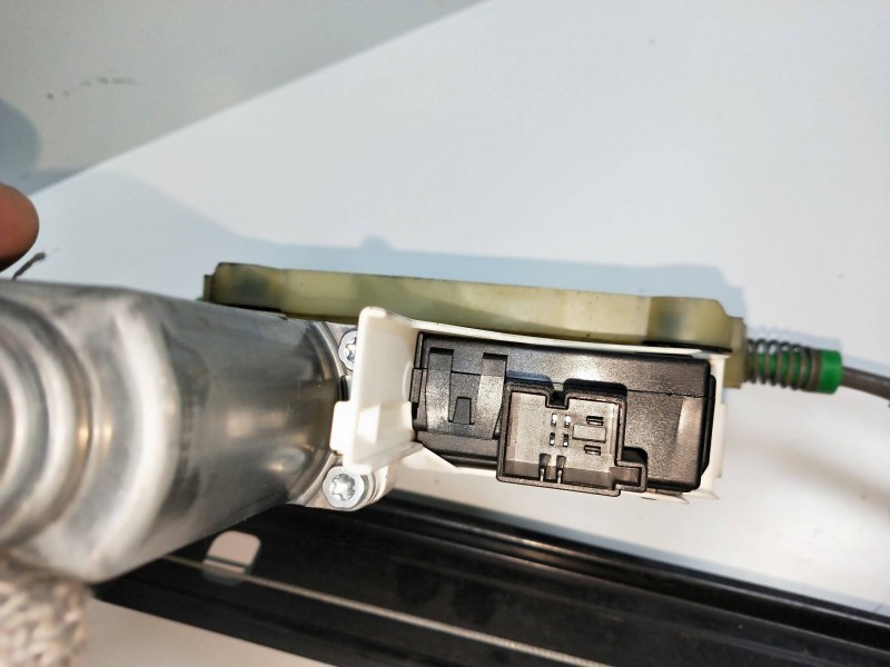 Recambio de elevalunas delantero derecho para audi q7 (4l) referencia OEM IAM 4L0959802B 4L0837462A 5P