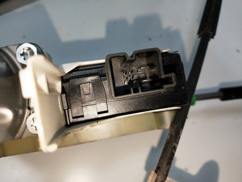 Recambio de elevalunas trasero izquierdo para audi q7 (4l) referencia OEM IAM 4L0959801B 4L0839461A 