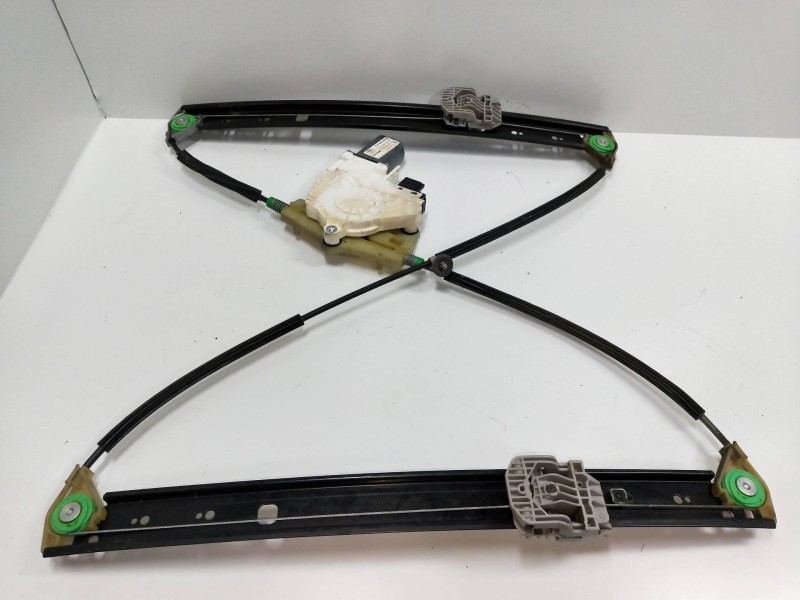 Recambio de elevalunas trasero derecho para audi q7 (4l) referencia OEM IAM 4L0959802B 4L0839462A  Recambio de elevalunas trasero derecho para audi q7 (4l) referencia OEM IAM 4L0959802B 4L0839462A