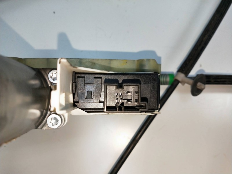 Recambio de elevalunas trasero derecho para audi q7 (4l) referencia OEM IAM 4L0959802B 4L0839462A  Recambio de elevalunas trasero derecho para audi q7 (4l) referencia OEM IAM 4L0959802B 4L0839462A