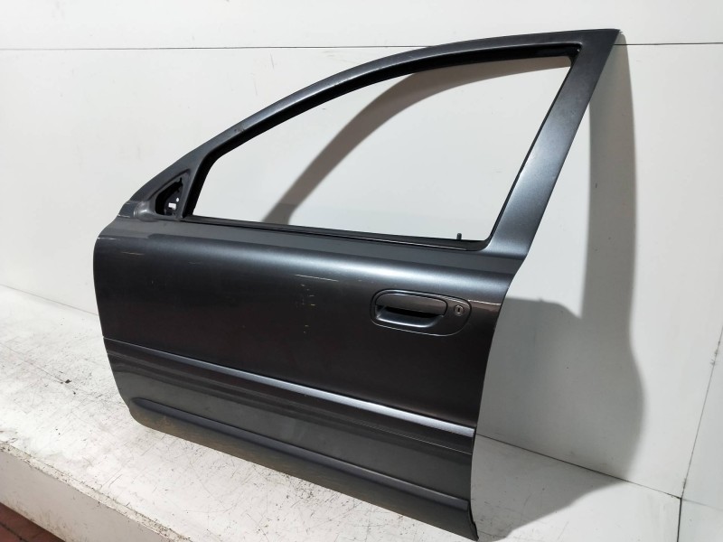 Recambio de puerta delantera izquierda para volvo xc70 2.4 diesel cat referencia OEM IAM  5P 