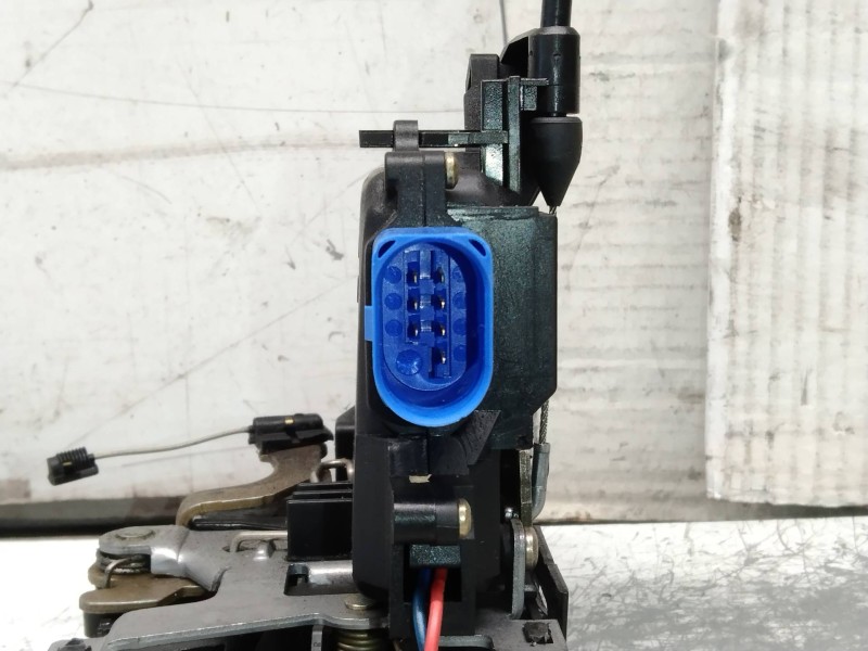 Recambio de motor cierre centralizado trasero derecho para volkswagen golf v berlina (1k1) highline referencia OEM IAM 7L0839016