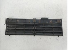 Recambio de rejilla delantera para mitsubishi montero (l040) 2500 td (2-ptas.) referencia OEM IAM    2