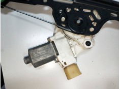 Recambio de elevalunas delantero derecho para bmw serie 1 berlina (e81/e87) 118d referencia OEM IAM 0130822227  5P 2