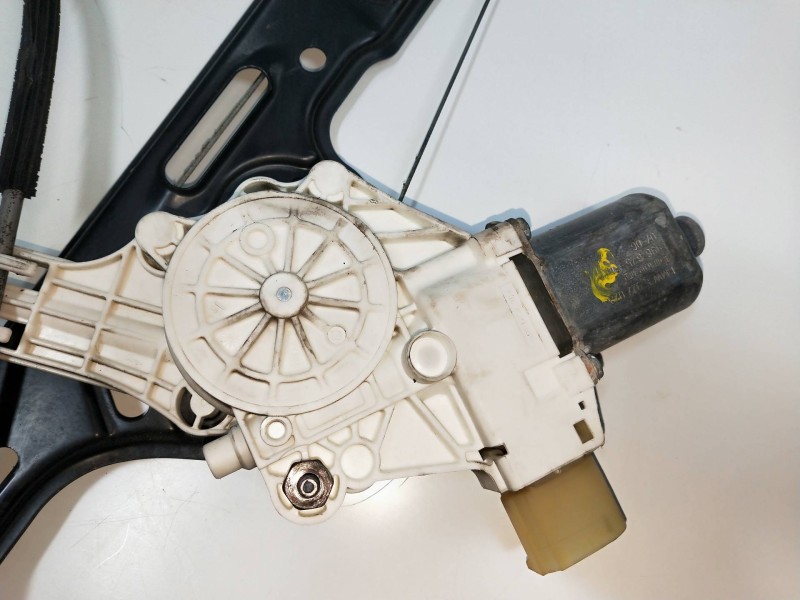 Recambio de elevalunas delantero derecho para bmw serie 1 berlina (e81/e87) 118d referencia OEM IAM 0130822227  5P