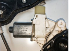 Recambio de elevalunas delantero izquierdo para bmw serie 1 berlina (e81/e87) 120d referencia OEM IAM 0130822224 7067795S 5P 2