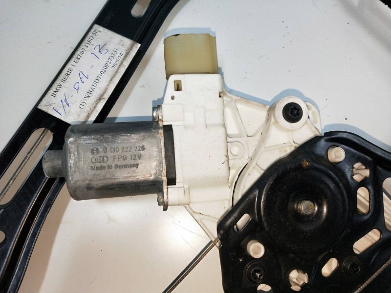 Recambio de elevalunas delantero izquierdo para bmw serie 1 berlina (e81/e87) 2.0 turbodiesel cat referencia OEM IAM 0130822226 