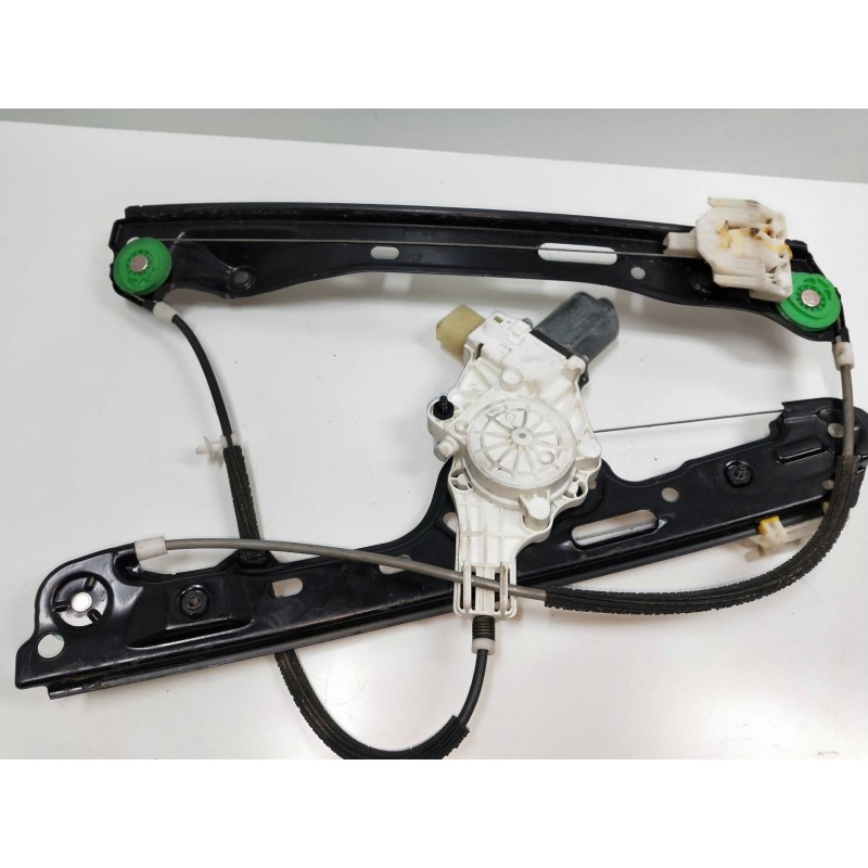 Recambio de elevalunas delantero izquierdo para bmw serie 1 berlina (e81/e87) 2.0 turbodiesel cat referencia OEM IAM 0130822226 