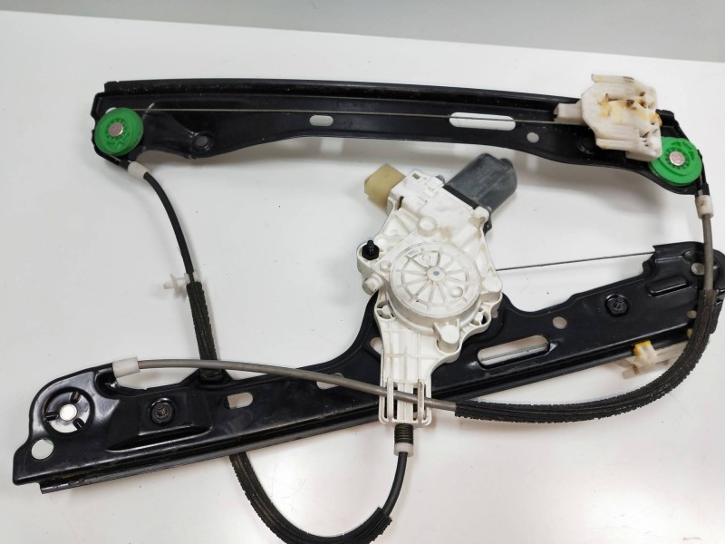 Recambio de elevalunas delantero izquierdo para bmw serie 1 berlina (e81/e87) 2.0 turbodiesel cat referencia OEM IAM 0130822226 