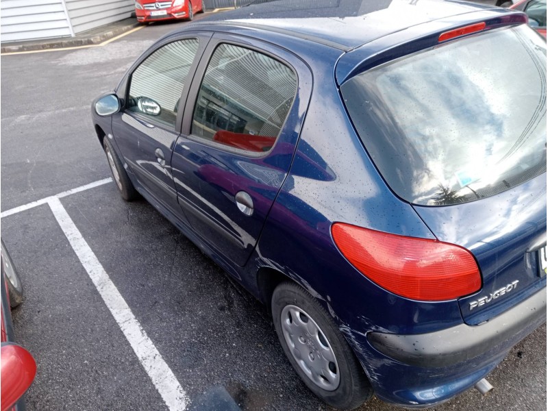 peugeot 206 berlina del año 1999