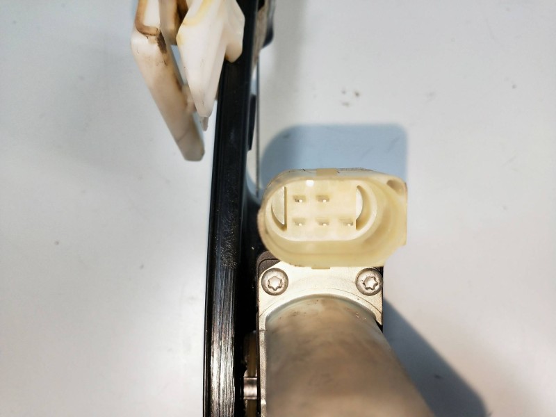Recambio de elevalunas trasero derecho para bmw serie 1 lim. (f20) referencia OEM IAM M13970A00 17756710 5P