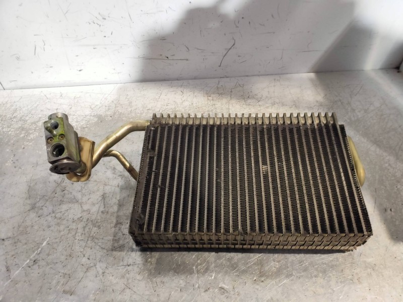 Recambio de evaporador aire acondicionado para mercedes clase e (w211) berlina e 220 cdi (211.008) referencia OEM IAM 2118300358