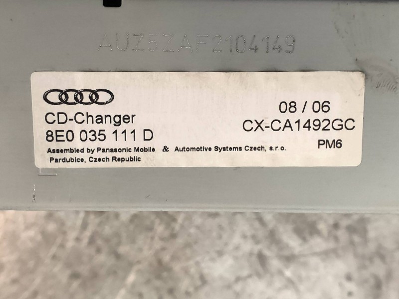 Recambio de sistema audio / radio cd para audi a3 (8p) 3.2 ambition quattro referencia OEM IAM 8E0035111D CXCA1492GC 