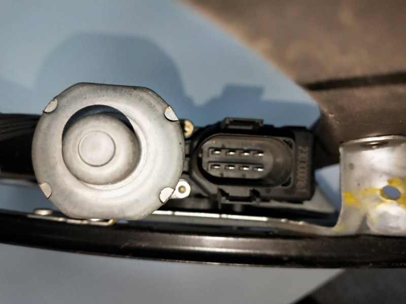 Recambio de elevalunas trasero izquierdo para audi s4 avant (b5) referencia OEM IAM 8D0959801G 8D0839397D 