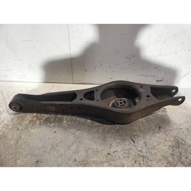 Recambio de brazo suspension superior trasero izquierdo para audi a3 (8p) 3.2 ambition quattro referencia OEM IAM   