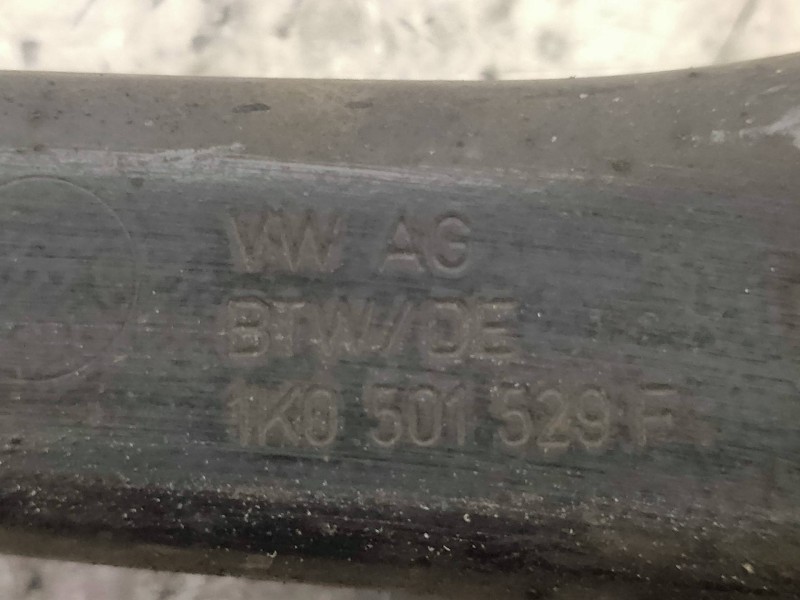 Recambio de tirante trasero izquierdo para audi a3 (8p) 3.2 ambition quattro referencia OEM IAM 1K0501529F  