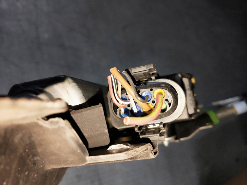 Recambio de elevalunas delantero derecho para audi a6 berlina (c4) referencia OEM IAM 119018101   Recambio de elevalunas delantero derecho para audi a6 berlina (c4) referencia OEM IAM 119018101
