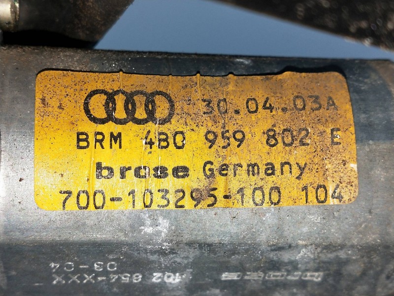 Recambio de elevalunas delantero derecho para audi allroad quattro (4b5) 2.5 tdi (132kw) referencia OEM IAM 4B0959802E  
