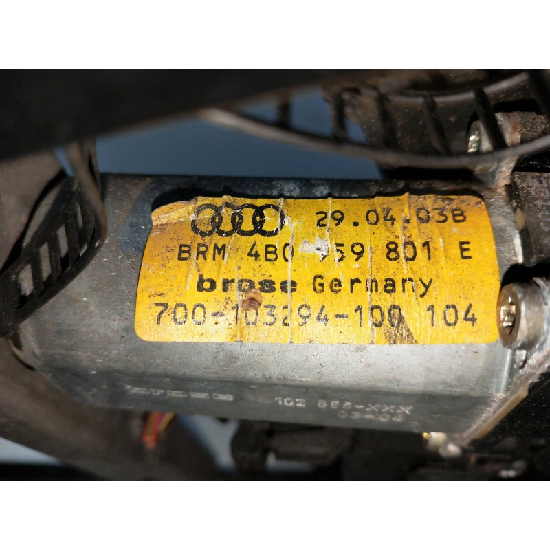 Recambio de elevalunas delantero izquierdo para audi allroad quattro (4b5) 2.5 tdi (132kw) referencia OEM IAM 4B0959801E 4B08374