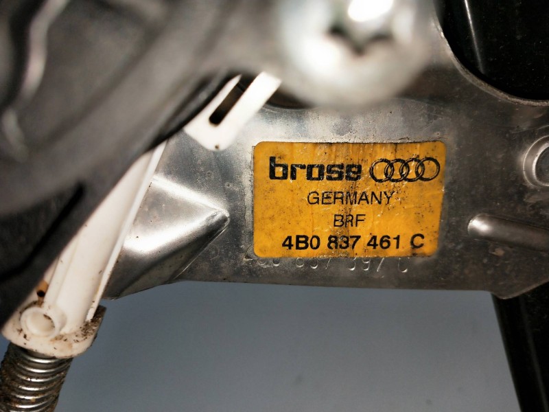 Recambio de elevalunas delantero izquierdo para audi allroad quattro (4b5) 2.5 tdi (132kw) referencia OEM IAM 4B0959801E 4B08374