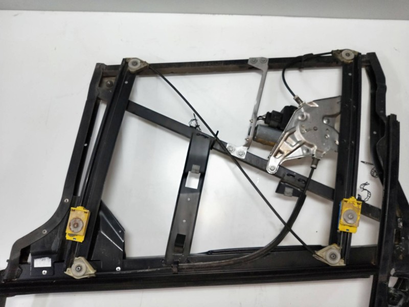 Recambio de elevalunas delantero izquierdo para audi allroad quattro (4b5) 2.5 tdi (132kw) referencia OEM IAM 4B0959801E  