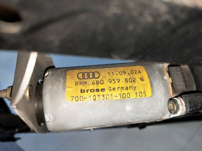 Recambio de elevalunas trasero derecho para audi allroad quattro (4b5) 2.5 tdi (132kw) referencia OEM IAM 4B0959802B  