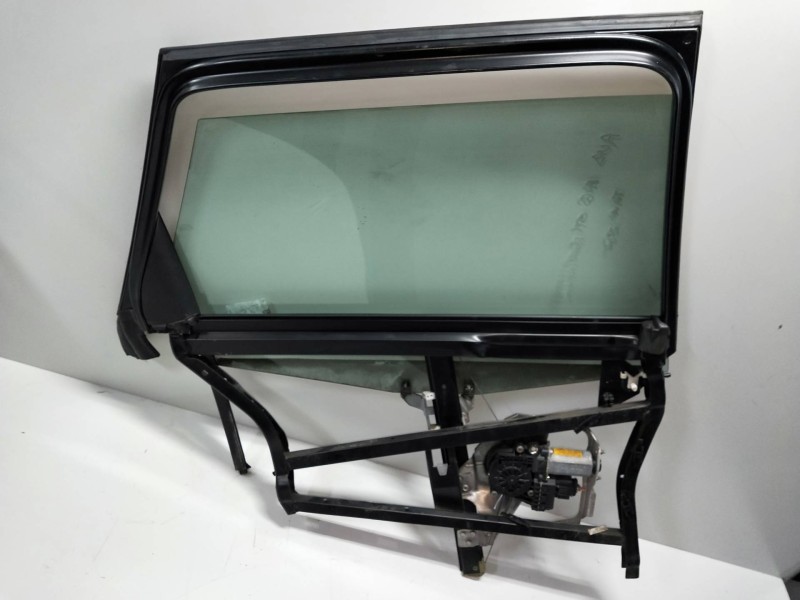 Recambio de elevalunas trasero izquierdo para audi allroad quattro (4b5) 2.5 tdi (132kw) referencia OEM IAM 4B0959801B  