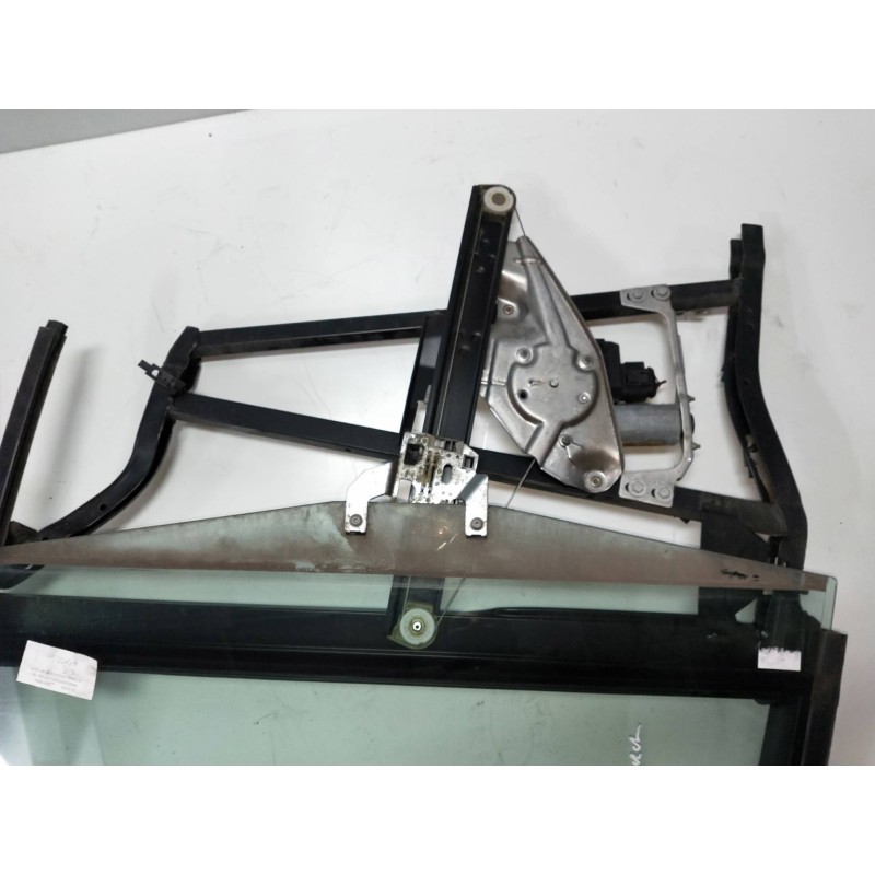 Recambio de elevalunas trasero izquierdo para audi allroad quattro (4b5) 2.5 tdi (132kw) referencia OEM IAM 4B0959801B  