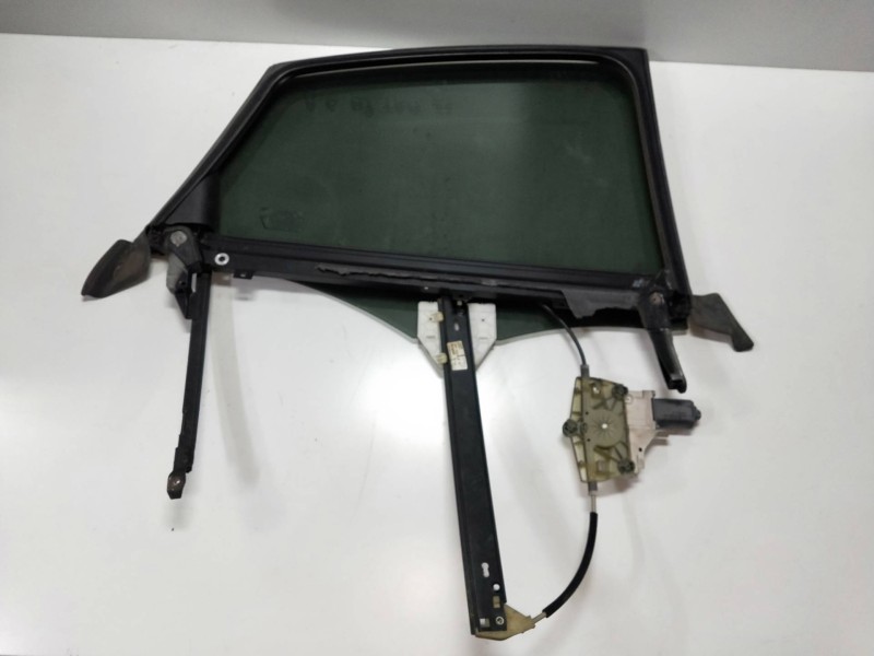 Recambio de elevalunas trasero izquierdo para audi a6 avant (4f2) 2.0 16v tdi referencia OEM IAM 8K0959811B  