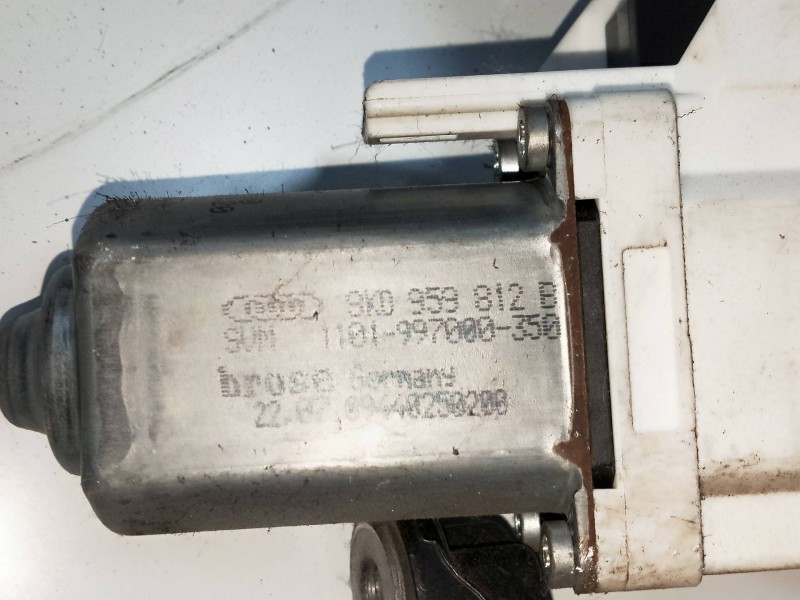 Recambio de elevalunas trasero derecho para audi a6 avant (4f2) 2.0 16v tdi referencia OEM IAM 8K0959812B  