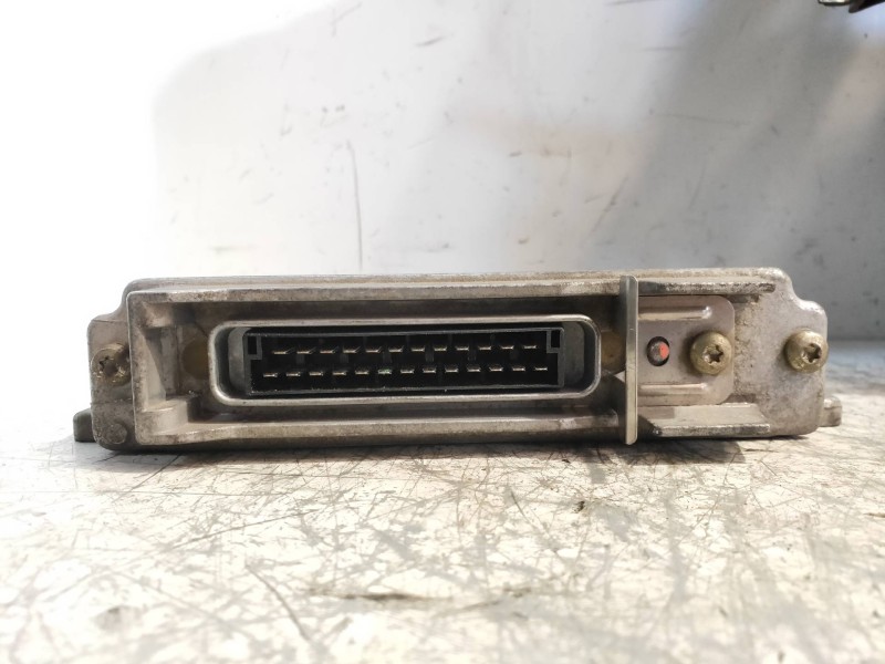 Recambio de centralita motor uce para renault clio ii fase i (b/cbo) 1.9 d referencia OEM IAM R04080009F 7700104956 7700111205 L