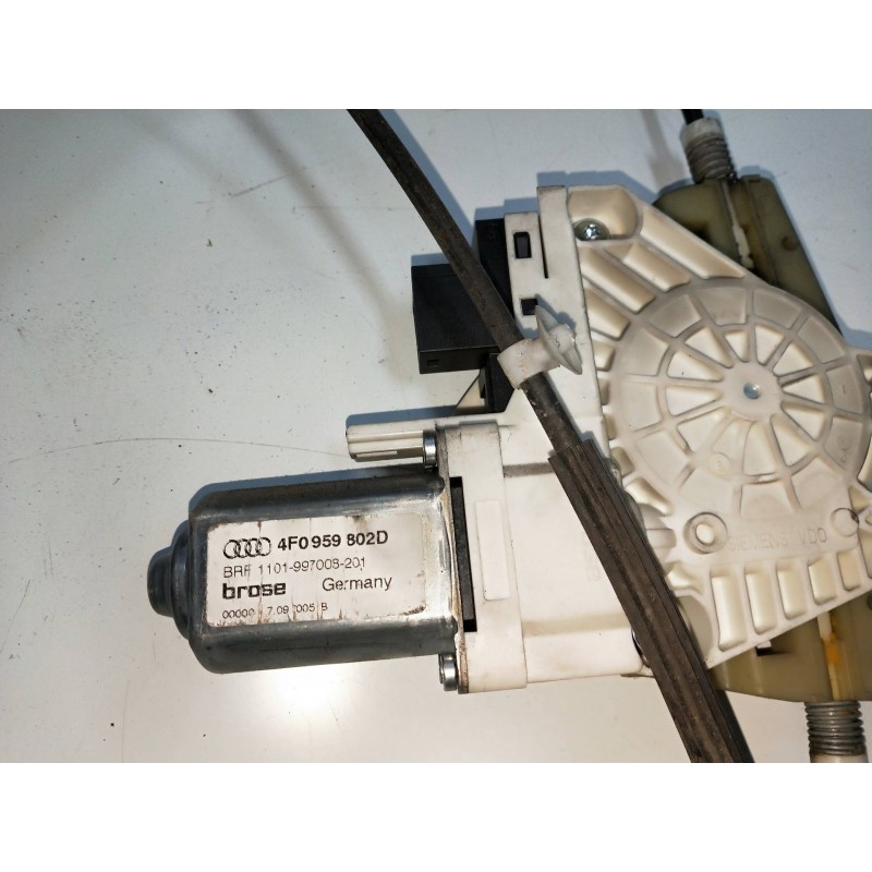 Recambio de elevalunas delantero derecho para audi a6 berlina (4f2) 3.2 v6 24v fsi referencia OEM IAM 4F0959802D  