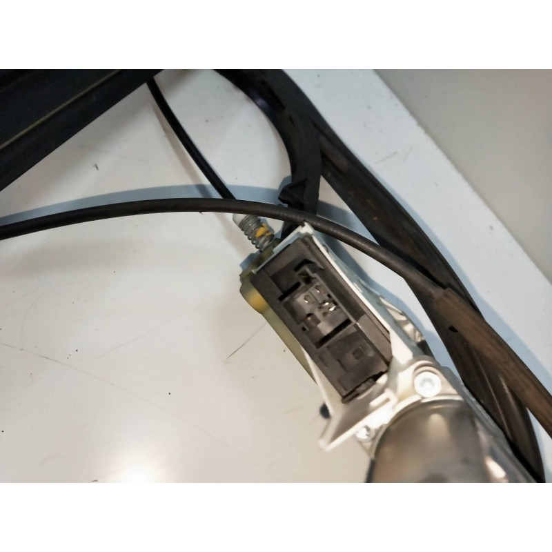 Recambio de elevalunas delantero derecho para audi a6 berlina (4f2) 2.0 tdi referencia OEM IAM 4F0959802B 4F0837462A 