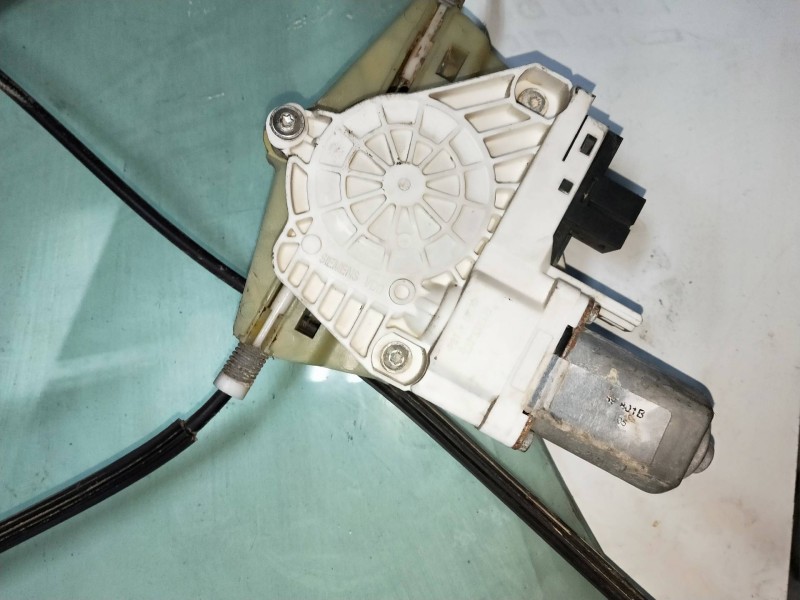 Recambio de elevalunas delantero izquierdo para audi a6 berlina (4f2) 3.0 v6 24v tdi referencia OEM IAM   