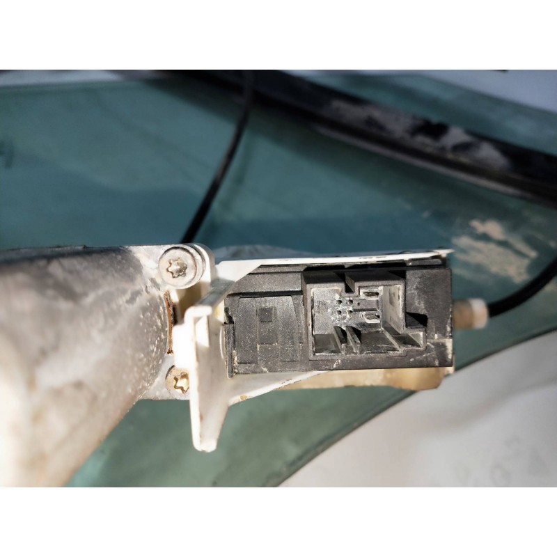 Recambio de elevalunas delantero izquierdo para audi a6 berlina (4f2) 3.0 v6 24v tdi referencia OEM IAM   