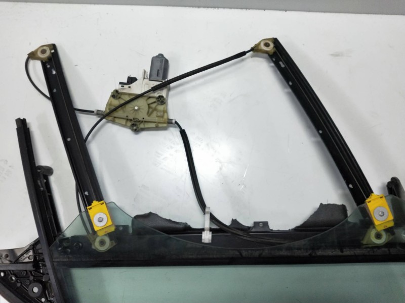 Recambio de elevalunas delantero derecho para audi a6 berlina (4f2) 2.0 16v tfsi referencia OEM IAM 4F0595802D 4F0837462C 