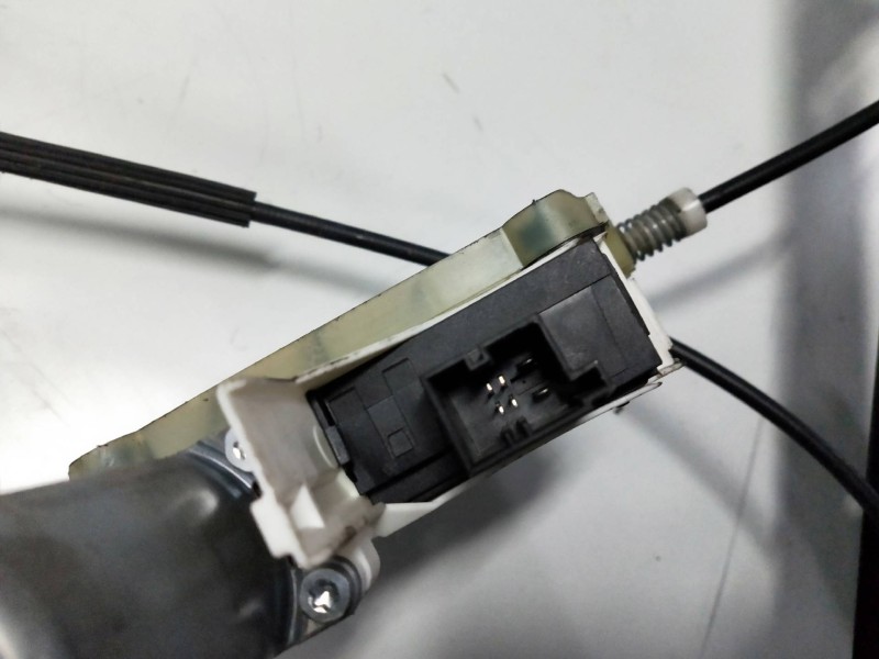 Recambio de elevalunas delantero derecho para audi a6 berlina (4f2) 2.0 16v tfsi referencia OEM IAM 4F0595802D 4F0837462C 