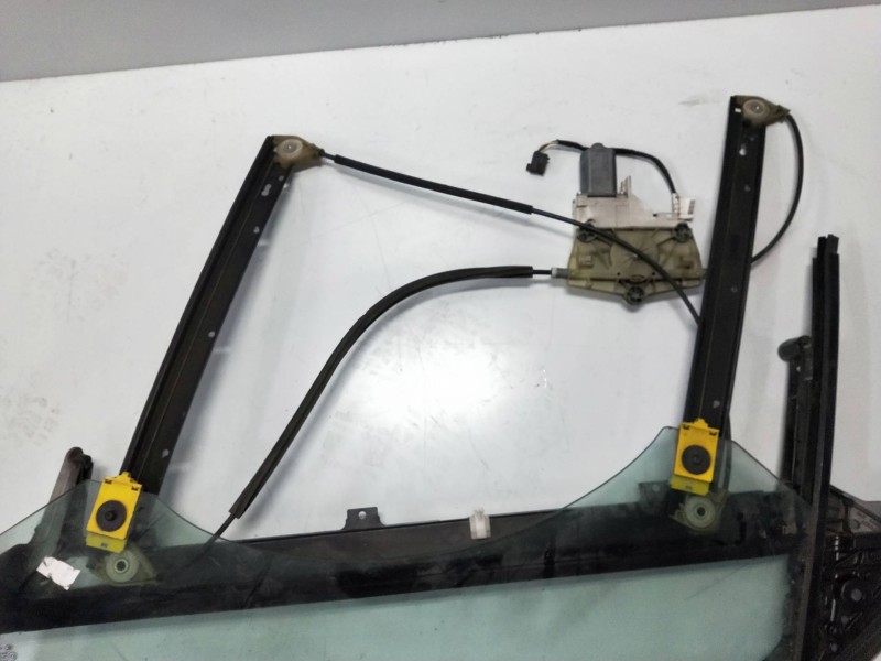 Recambio de elevalunas delantero izquierdo para audi a6 avant (4f2) 2.0 16v tdi referencia OEM IAM 8K0959801A 4F0837461D 