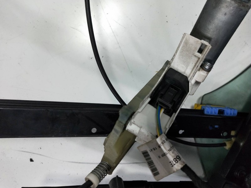 Recambio de elevalunas delantero izquierdo para audi a6 avant (4f2) 2.0 16v tdi referencia OEM IAM 8K0959801A 4F0837461D 
