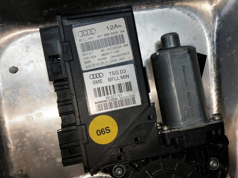 Recambio de elevalunas delantero derecho para audi a8 (4e2) 3.7 quattro referencia OEM IAM 4E1910802A  4P