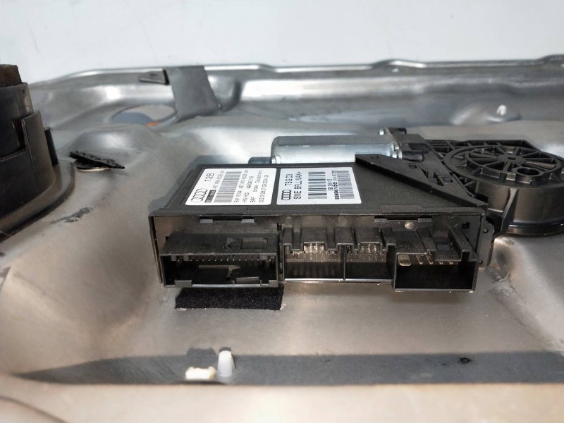 Recambio de elevalunas delantero derecho para audi a8 (4e2) 6.0 w12 48v cat (bht) referencia OEM IAM 4E1959802B  