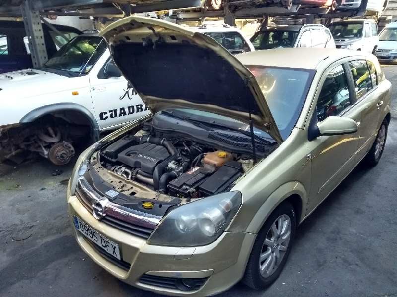 opel astra h berlina del año 2005