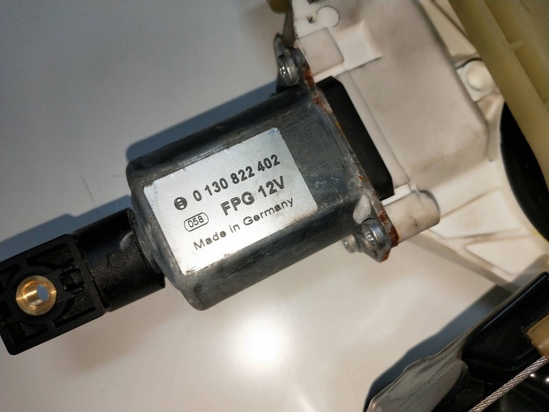 Recambio de elevalunas delantero izquierdo para bmw serie 3 coupe (e92) 325i referencia OEM IAM 013082242  