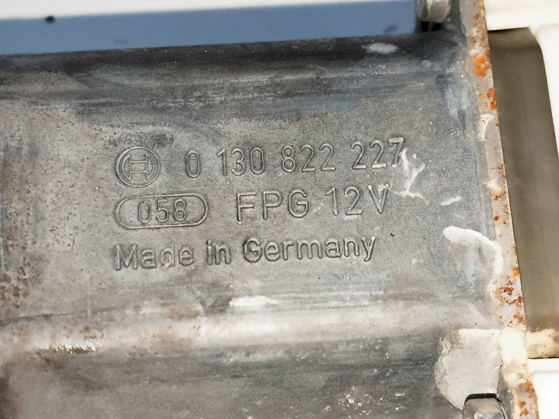 Recambio de elevalunas delantero derecho para bmw serie 3 berlina (e90) 320d referencia OEM IAM 0130822227  
