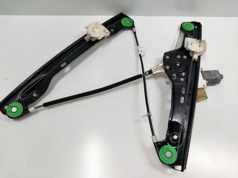 Recambio de elevalunas delantero izquierdo para bmw serie 3 berlina (e90) 320d referencia OEM IAM 0130822226  