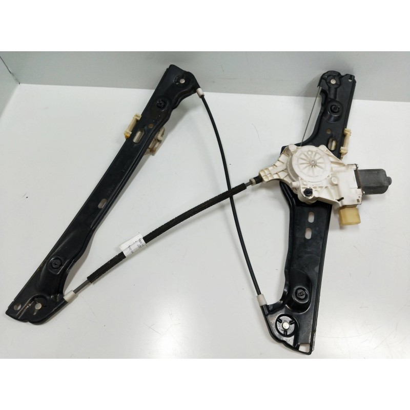 Recambio de elevalunas delantero derecho para bmw serie 3 berlina (e90) 2.0 16v diesel cat referencia OEM IAM 0130822227  